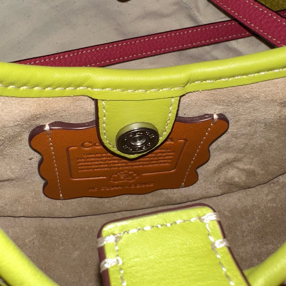 Coachtopia Mini Ergo Bag - Picture 9 of 9